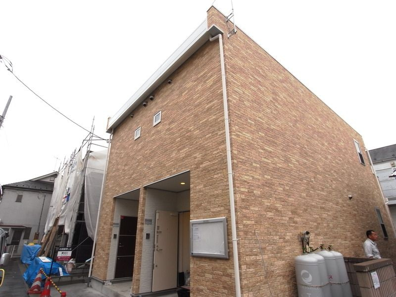 リブリ・プラセールの外観