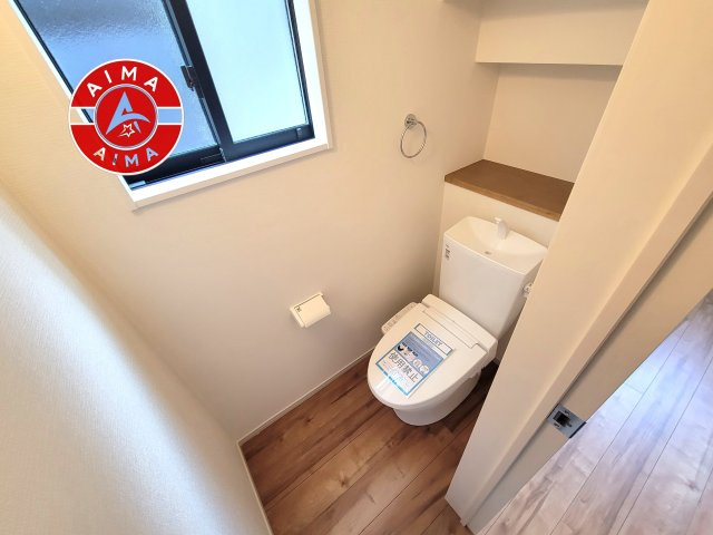 福岡市南区鶴田4丁目第5-3棟（2号棟）のトイレ|トイレ・ウォシュレット付。快適で衛生的な洗浄機能付温水シャワートイレです。
