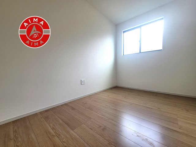 福岡市南区鶴田4丁目第5-3棟（2号棟）の子供部屋|穏やかな光が差し込む室内には、穏やかな時間が流れます。