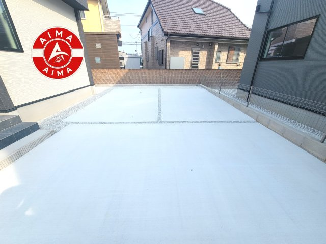 福岡市南区鶴田4丁目第5-3棟（2号棟）の外観|広々した駐車場です。