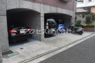 【駐車場】