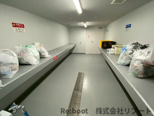 Alivis本八幡のその他共用部分|敷地内ゴミ置き場