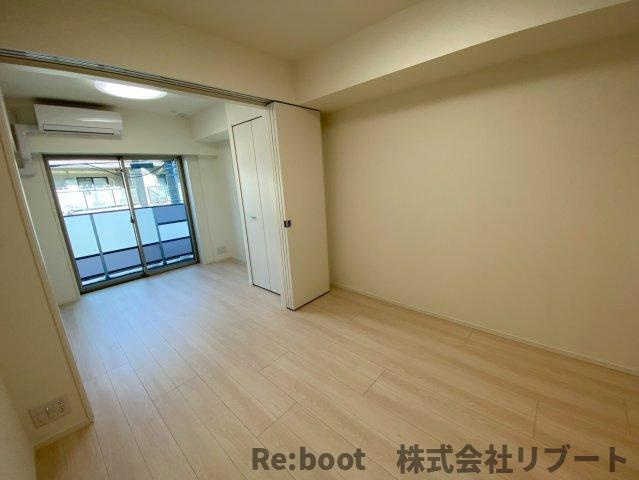 Alivis本八幡の居間・リビング