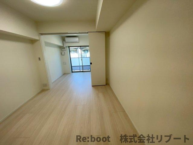 Alivis本八幡の居間・リビング