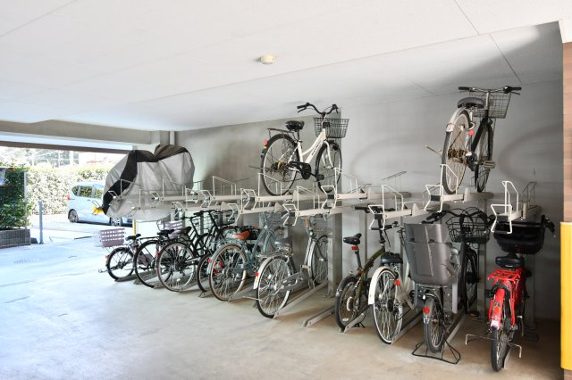 ミオカステーロ大宮の駐輪場