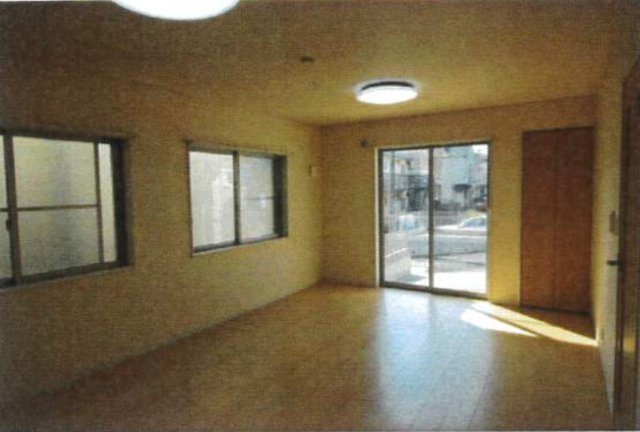 横浜市南区平楽 中古戸建て【仲介手数料無料】の居間・リビング