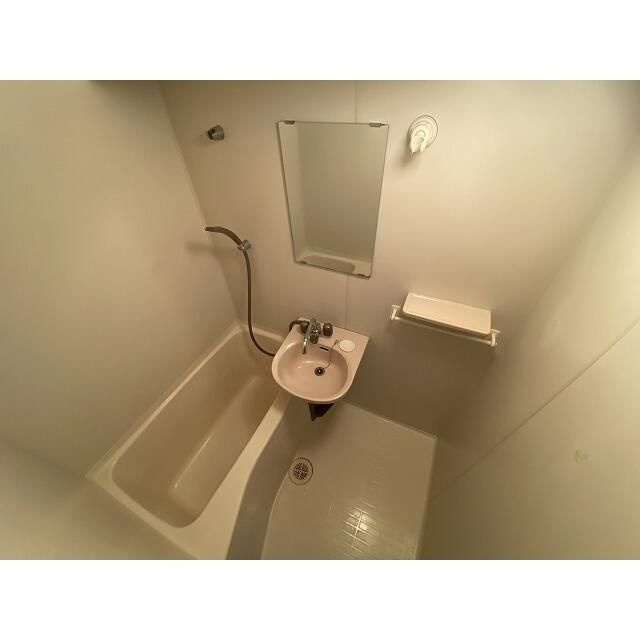 ベリエステ巣鴨の浴室