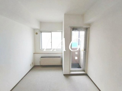 【居間・リビング】 | アーバンヒルズ高砂 | 洋室のお部屋です。