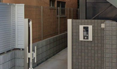 レジデンス南千住のエントランス