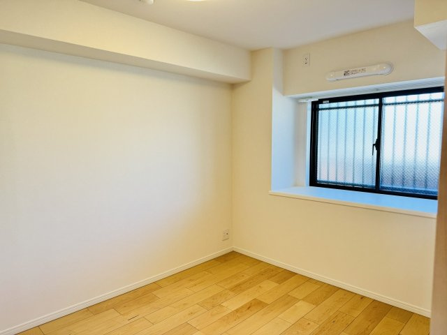 ライオンズマンション南大沢の寝室|～5.3帖の洋室です～