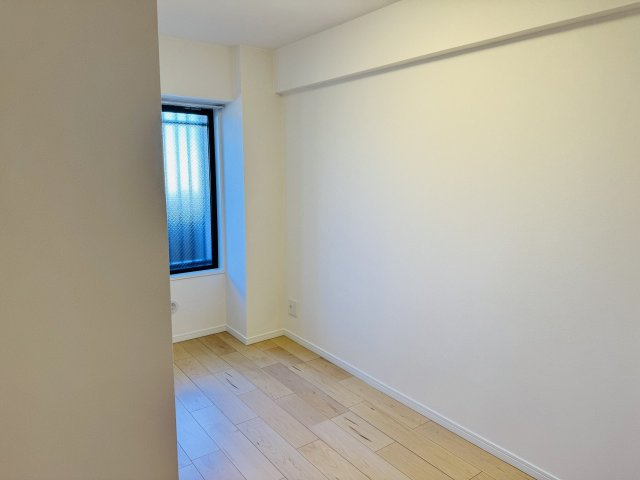 ライオンズマンション南大沢の子供部屋|～4.7帖の洋室です～