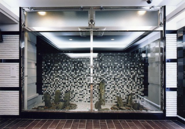 サヴォイフェアリーパーク　5階のエントランス