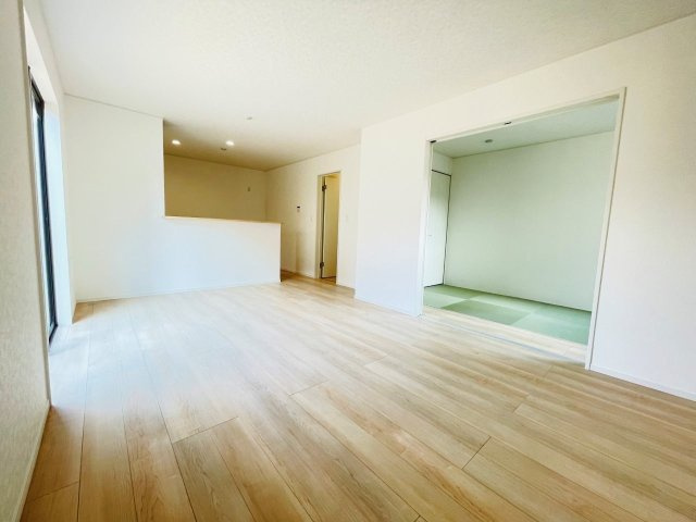 豊田市千足町第6　新築分譲住宅　全4棟　3号棟の居間・リビング|家族団らんできるくつろぎのリビングルーム。