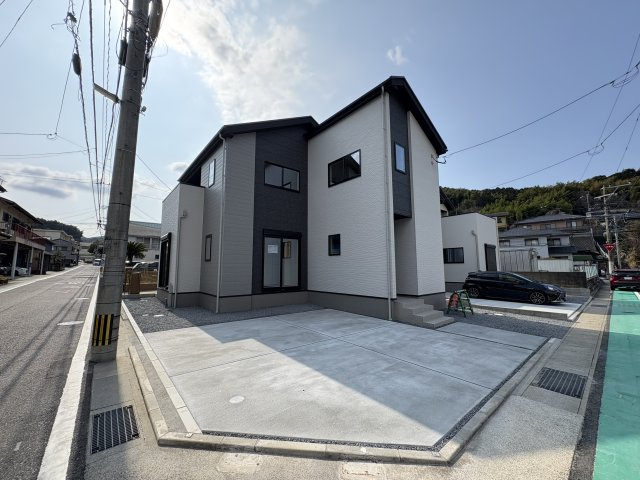 LIGAREーリガーレ　八幡東区中畑2期2号棟の外観|4LDK、土地面積145.7m2、建物面積109.45m2　