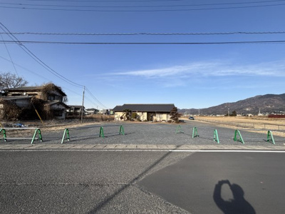 【その他】 | 桜川市真壁町亀熊　売店舗 | 道路から見た物件