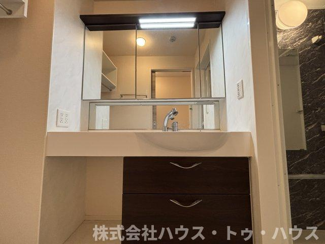レーヴマニフィック南柏の独立洗面台