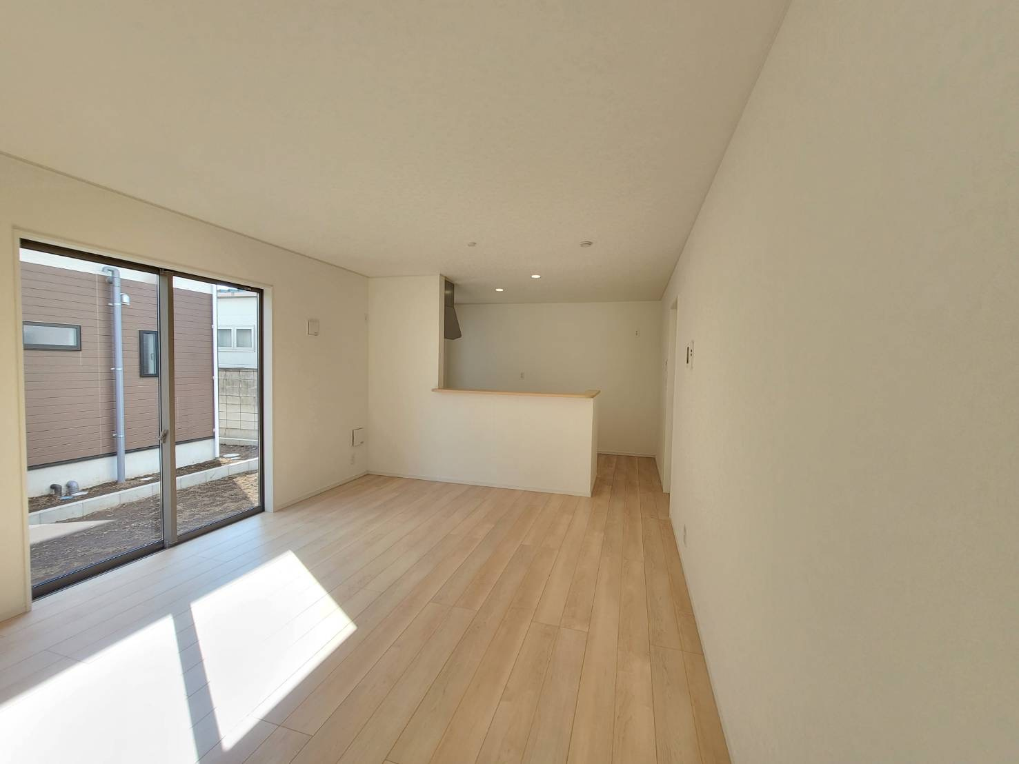 【Cradle garden】下野市下石橋 第3の前面道路含む現地写真|〇1号棟〇
建築中の工程を確認できるのがは今ならではのメリットです。
周辺環境を含め、今からチェックがおすすめです。
先ずはお気軽にお問合せください！
※2026年2月撮影