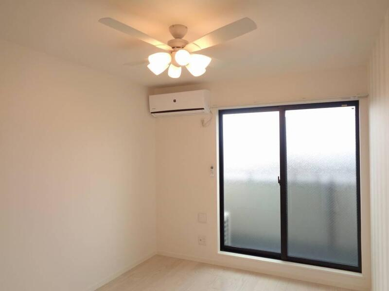 アザーレ・バモス新百合の居間・リビング