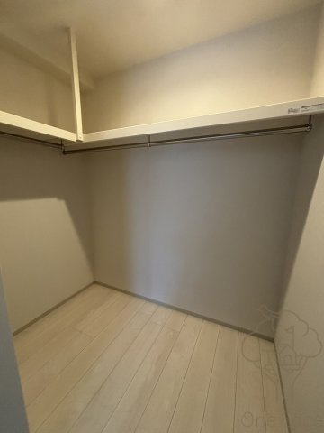 ラフィネール大阪十三の収納