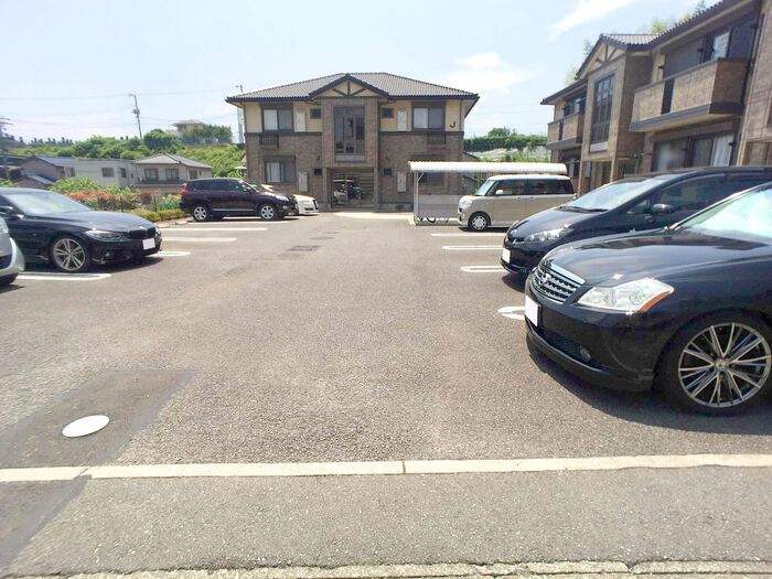 Stone　Hills　Kの駐車場