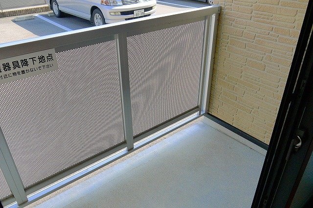 レオパレスＬａ　Ｖｉｓｔａ２のバルコニー|陽当たり良好なバルコニーです