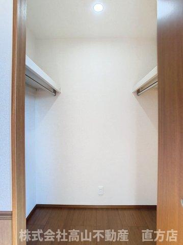 トレス楠橋西館の収納