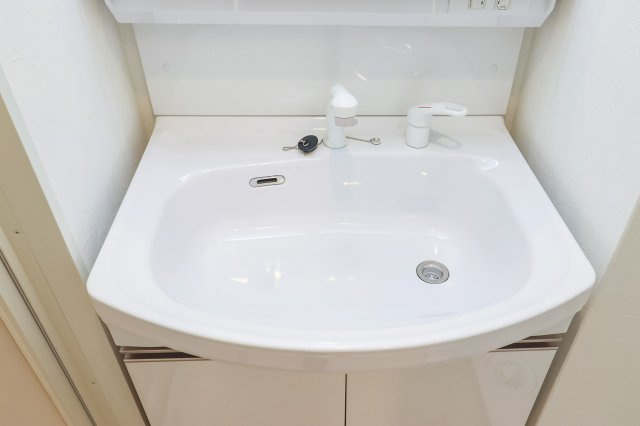 サヴォイ　ラ・シャンス　7階の独立洗面台|別号室のものになります。現状優先。
