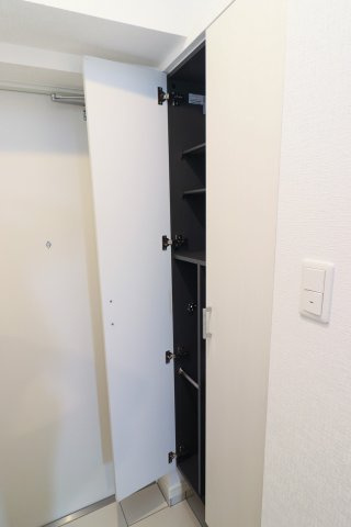 サヴォイ　ラ・シャンス　7階の収納|別号室のものになります。現状優先。