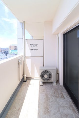 サヴォイ　ラ・シャンス　7階のバルコニー|別号室のものになります。現状優先。