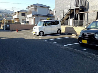 【駐車場】