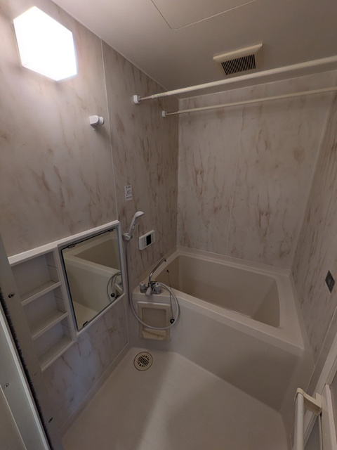 ハイツ古関の浴室