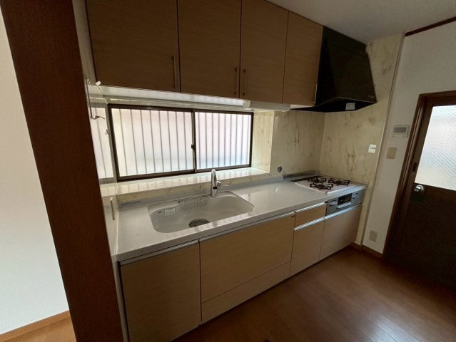 兵庫県高砂市中筋５丁目1-41戸建のキッチン