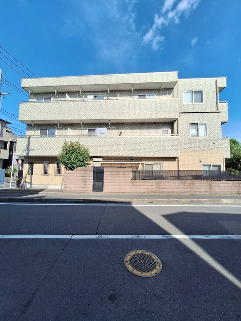 Ｃ・コンフォールのその他|★タイル貼りの綺麗な外観です★