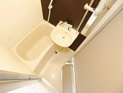 ラ・カーサ・エフの洗面所