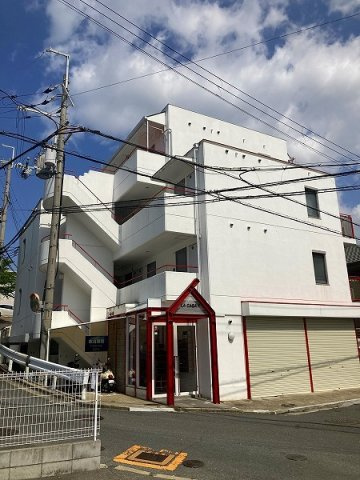 ラ・カーサ・エフの外観