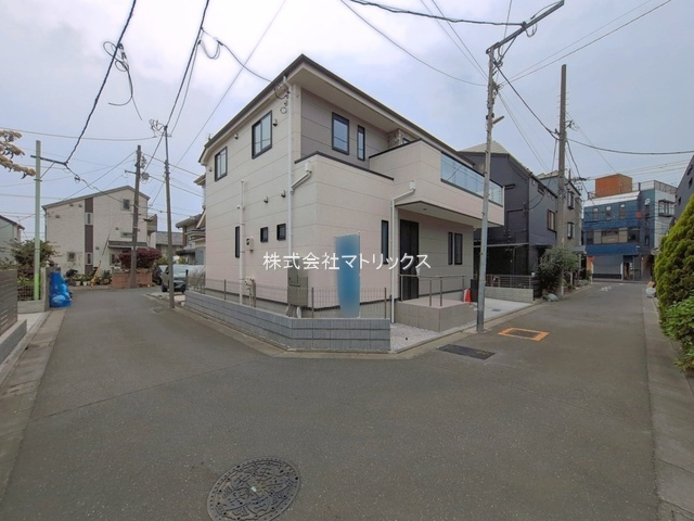 練馬区土支田2丁目　角地×ZEH水準　大型住宅　限定1棟の前面道路含む現地写真