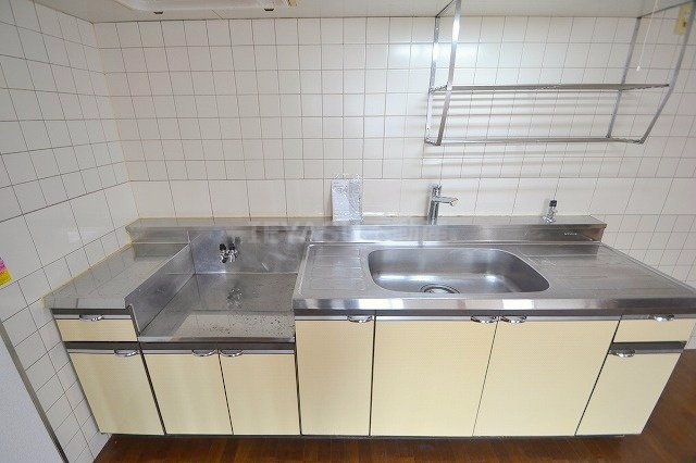 広島市西区東観音町の賃貸マンションのキッチン