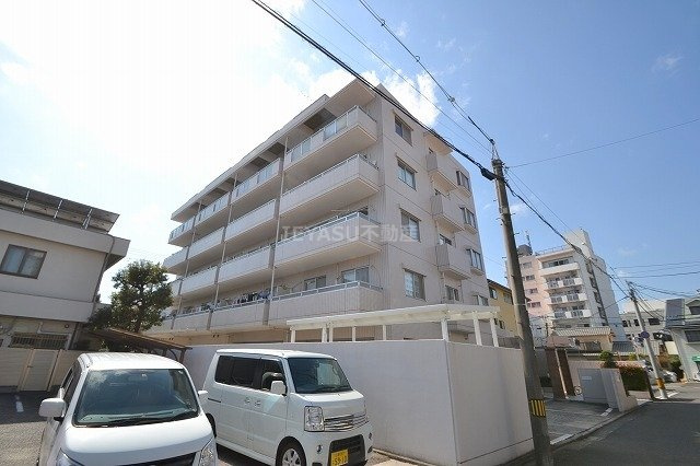 広島市西区東観音町の賃貸マンションの外観