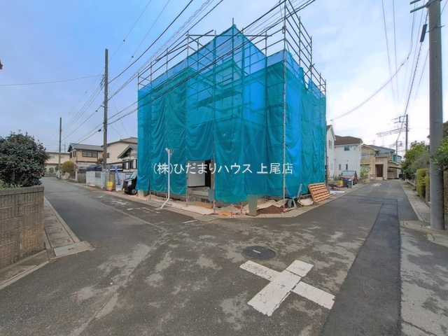上尾市上31期　新築戸建　グラファーレ02の前面道路含む現地写真