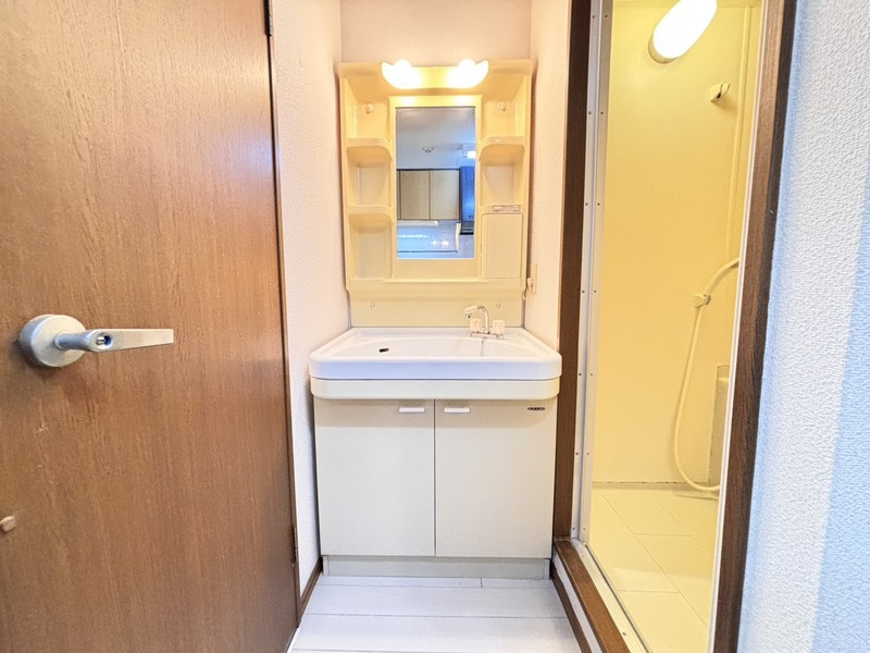 サンデンハイツⅡの独立洗面台