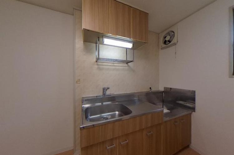 ハイツ欅のキッチン|コンパクトなキッチンで掃除もラクラク