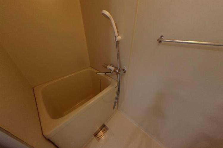 ハイツ欅の浴室|お風呂で日々の疲れを落としましょう