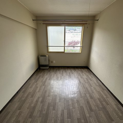 グリーンハイツＥＭＵの居間・リビング