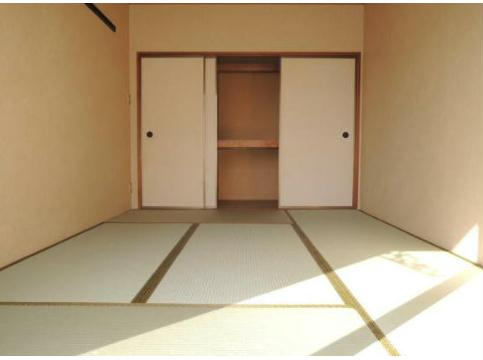 クレアール高砂の和室