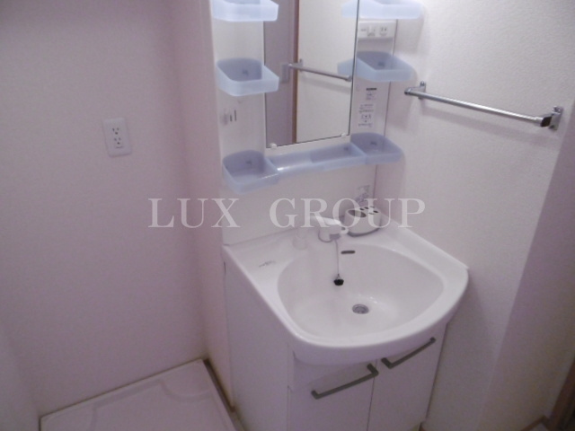 【独立洗面台】 | ファミネスⅤ