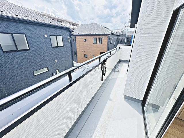 入間市下藤沢５丁目・全13棟　新築一戸建　2号棟　のバルコニー