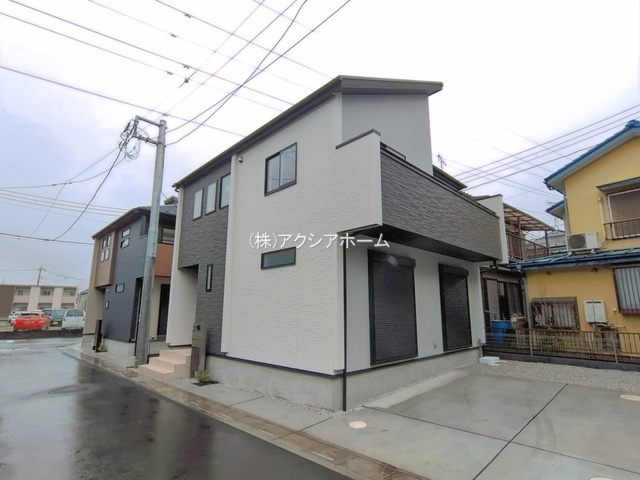 入間市下藤沢５丁目・全13棟　新築一戸建　2号棟　の前面道路含む現地写真