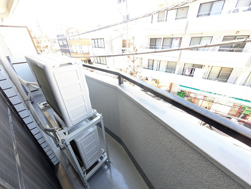 クレオ尾山台のバルコニー