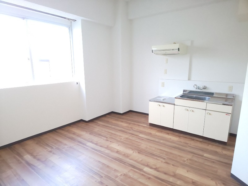 ピエス美合の居間・リビング