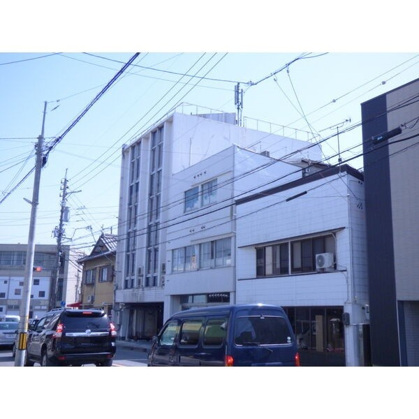 ピエス美合の外観